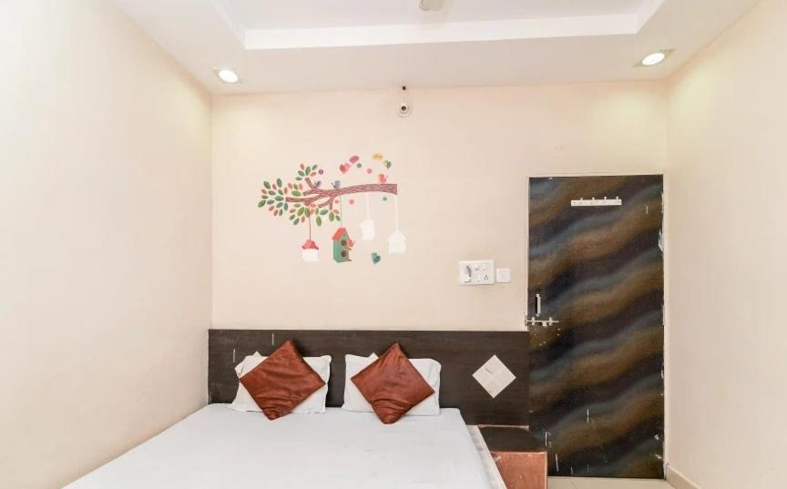 Hotel Rameshwaram Ujjain Dış mekan fotoğraf